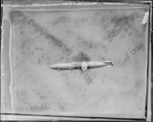 U.S. Navy zeppelin